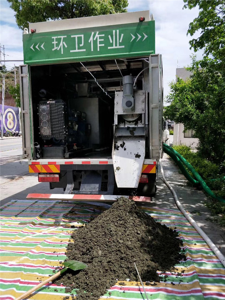 乌拉特后淤泥干湿分离