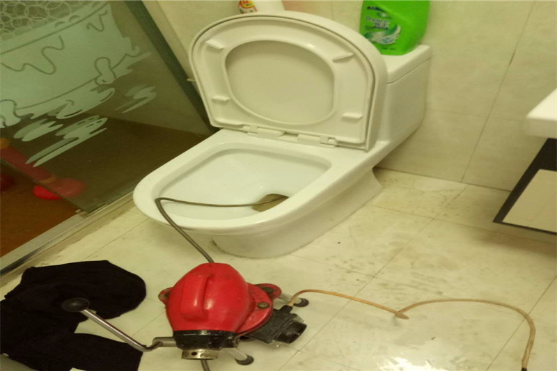 乌拉特后如何疏通马桶 疏通马桶多少钱