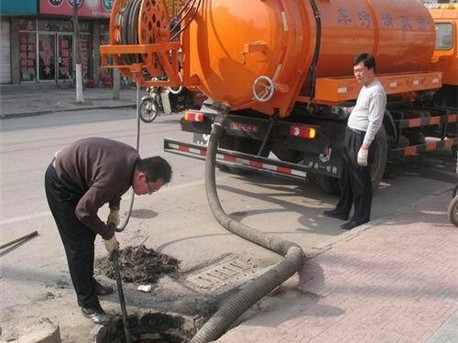 乌拉特后清掏化粪池,健康生活从这里开始
